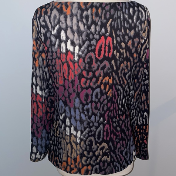 Escada silk animal print long sleeve blouse size 34/small - Picture 4 of 10